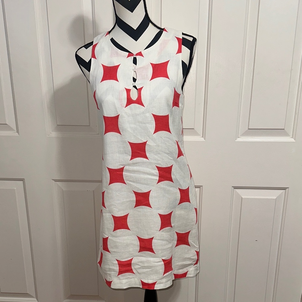 Island Company Linen Sleeveless White Shift Dress with Red Geometric Print